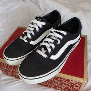 Black & white Vans